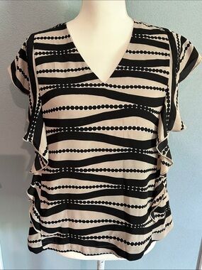 EUC Ann Taylor Factory Lined Ruffle Blouse Tan w/ Black & White Size Med Petite